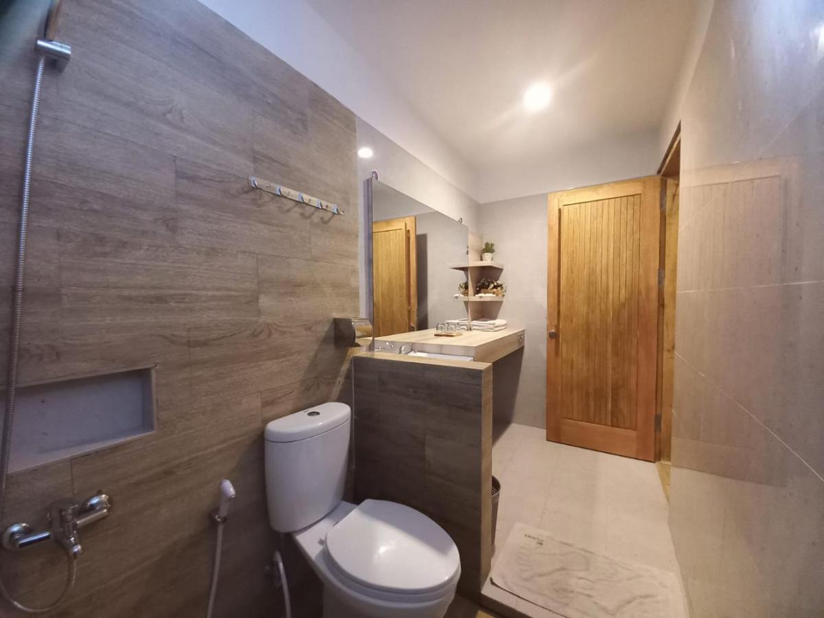 Lawaka Hotel Ampana Екстериор снимка