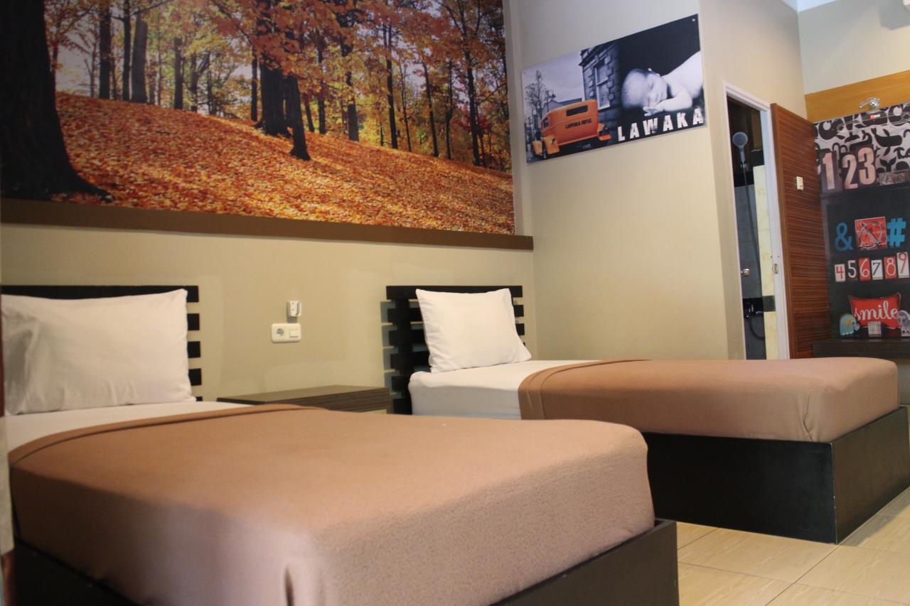 Lawaka Hotel Ampana Екстериор снимка