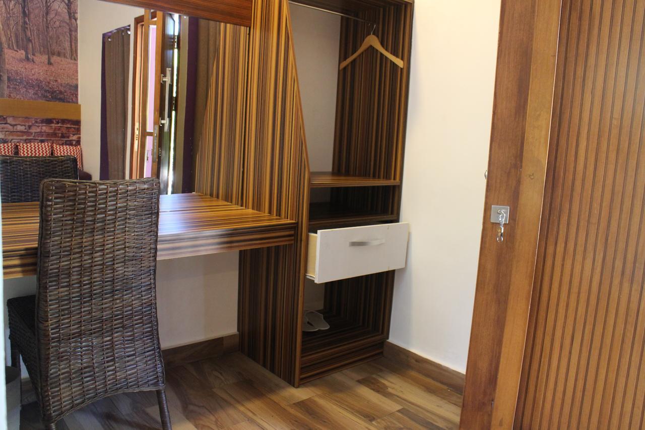 Lawaka Hotel Ampana Екстериор снимка