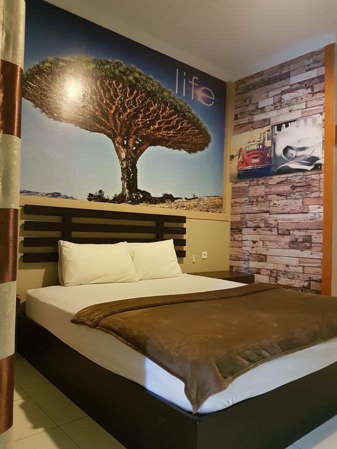 Lawaka Hotel Ampana Екстериор снимка